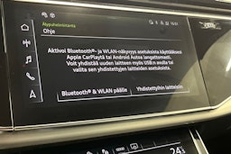 harmaa Audi Q7 2023 kuva 27.