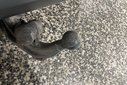 harmaa Audi Q7 2023 kuva 34.