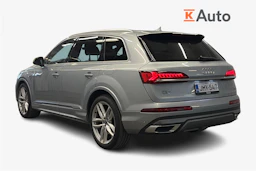harmaa Audi Q7 2023 kuva 2.