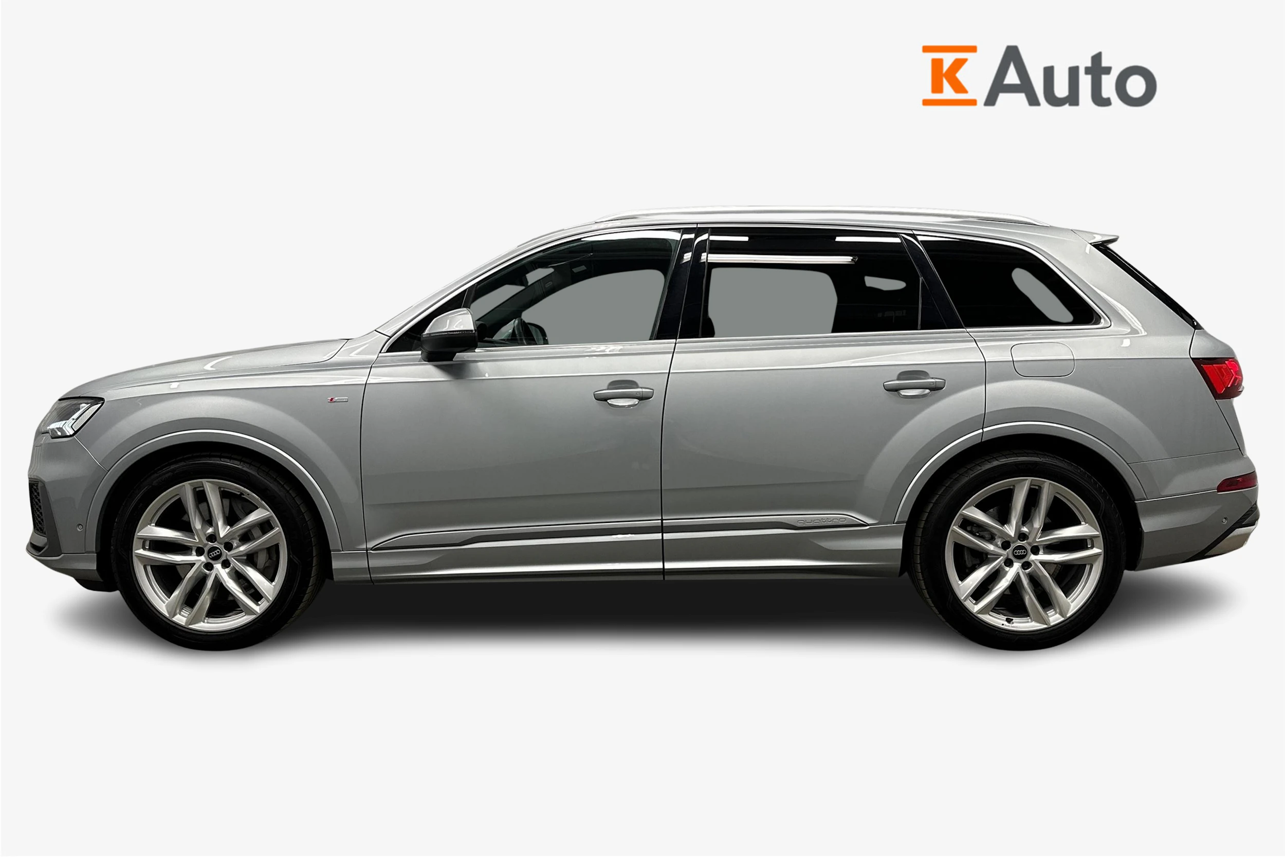 harmaa Audi Q7 2023 kuva 5.