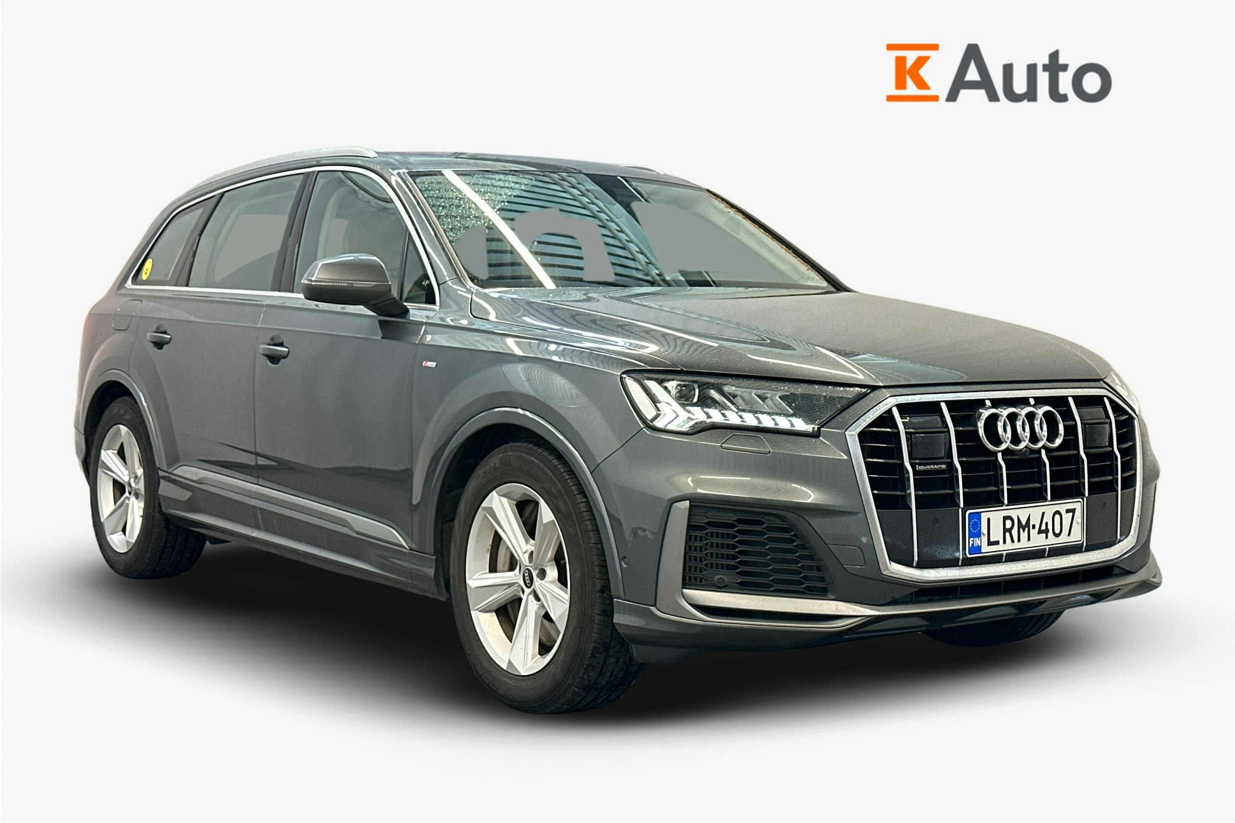 harmaa Audi Q7 2023 kuva 1.