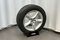 harmaa Audi Q7 2023 kuva 14.