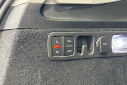 harmaa Audi Q7 2023 kuva 17.