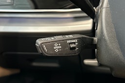 harmaa Audi Q7 2023 kuva 25.