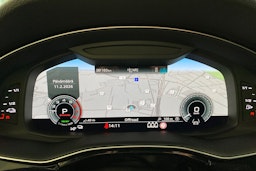 musta Audi Q7 2023 kuva 14.