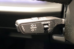 musta Audi Q7 2023 kuva 19.