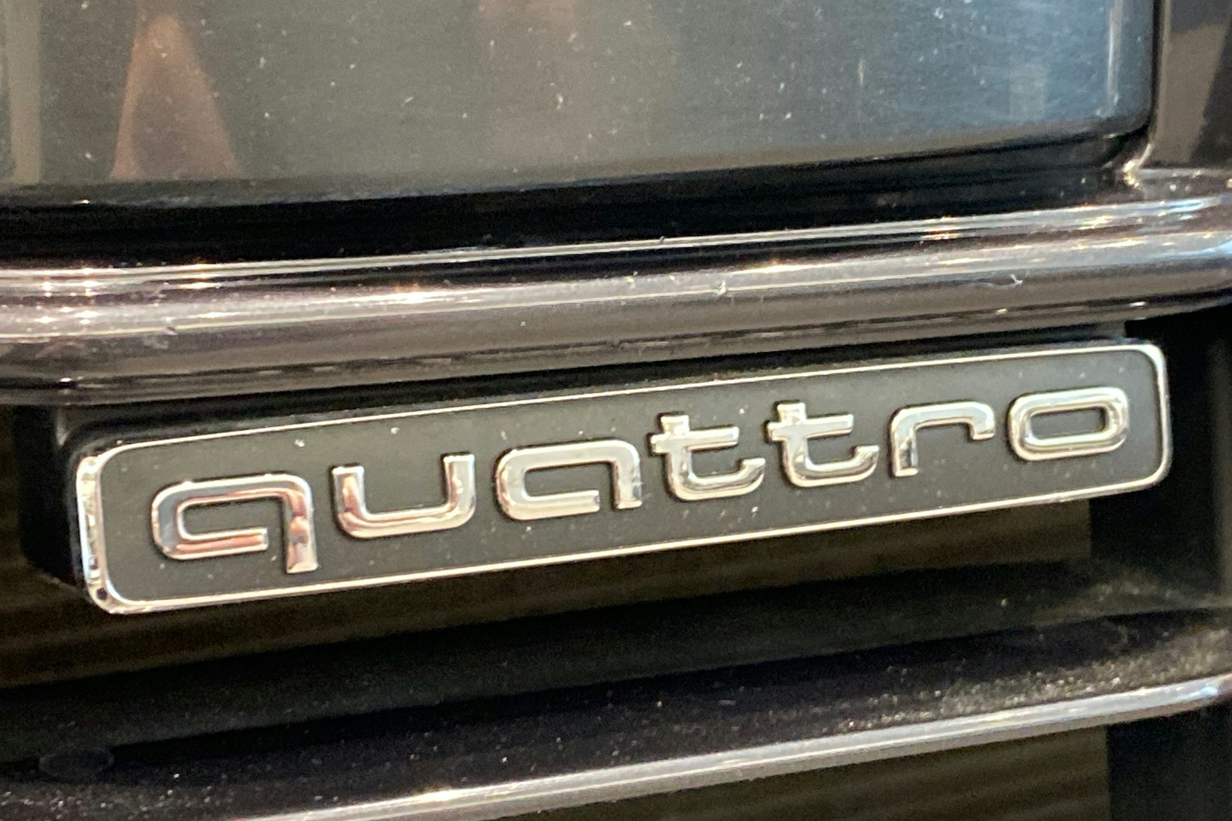 musta Audi Q7 2023 kuva 27.