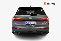 Harmaa Audi Q7 2023 kuva 3.