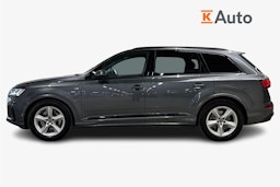 Harmaa Audi Q7 2023 kuva 6.