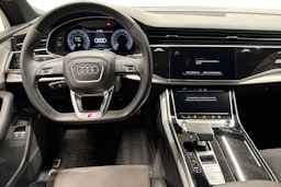 Harmaa Audi Q7 2023 kuva 9.