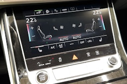 Harmaa Audi Q7 2023 kuva 19.