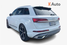 valkoinen Audi Q7 2023 kuva 2.