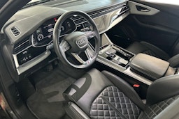 met. harmaa Audi Q7 2023 kuva 3.