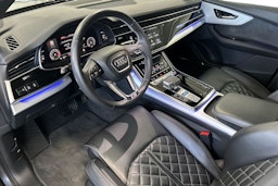 met. harmaa Audi Q7 2023 kuva 7.
