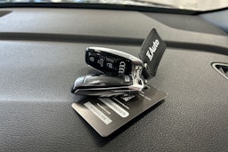 met. harmaa Audi Q7 2023 kuva 37.