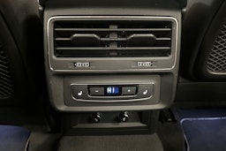 harmaa Audi Q7 2023 kuva 15.