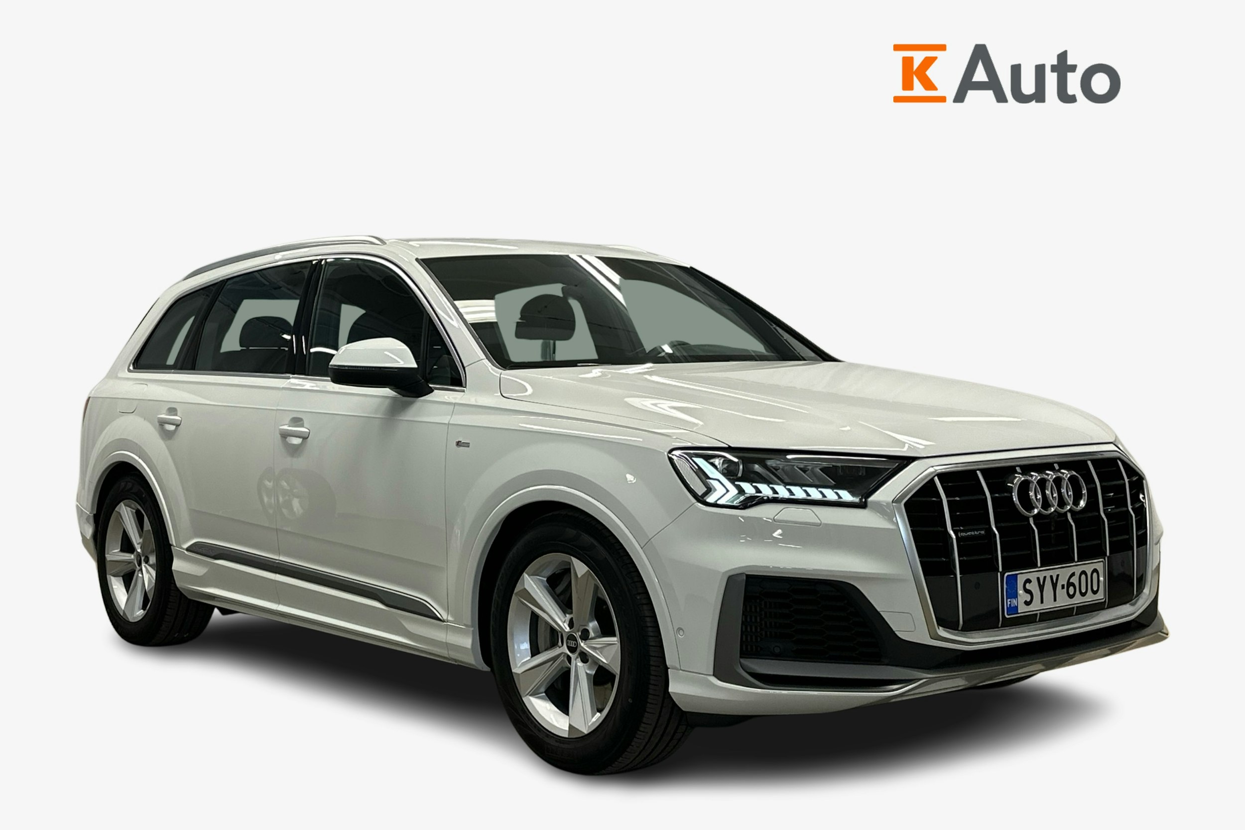 valkoinen Audi Q7 2023 kuva 1.