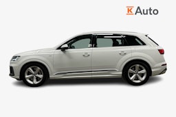 valkoinen Audi Q7 2023 kuva 5.