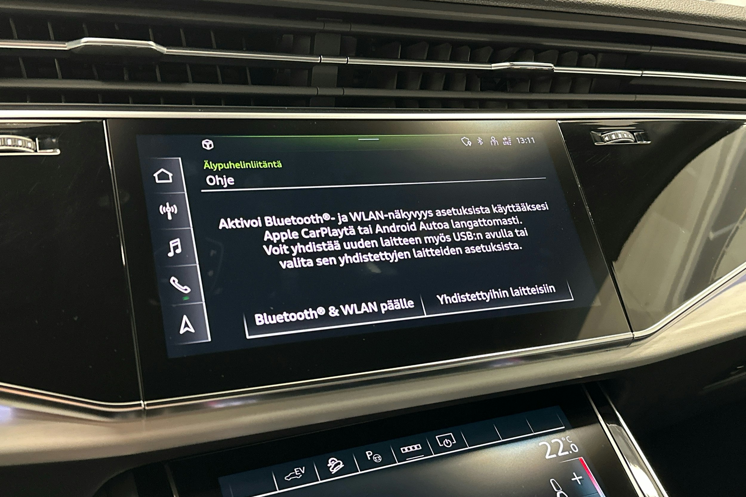 valkoinen Audi Q7 2023 kuva 14.