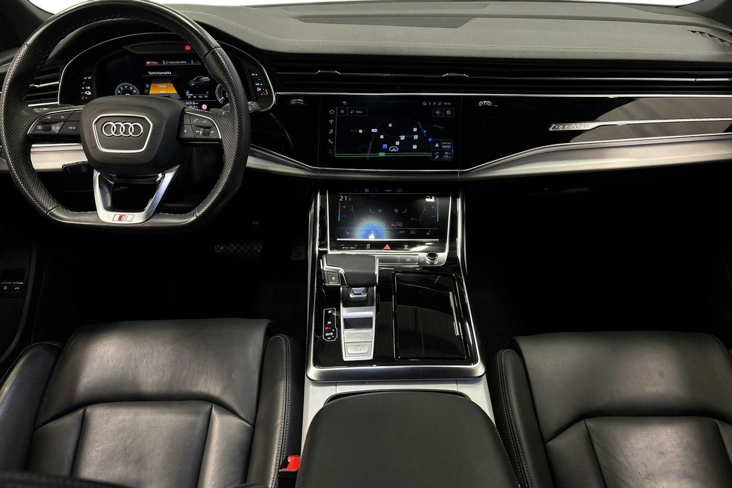 valkoinen Audi Q7 2023 kuva 9.