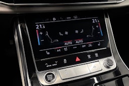 valkoinen Audi Q7 2023 kuva 27.