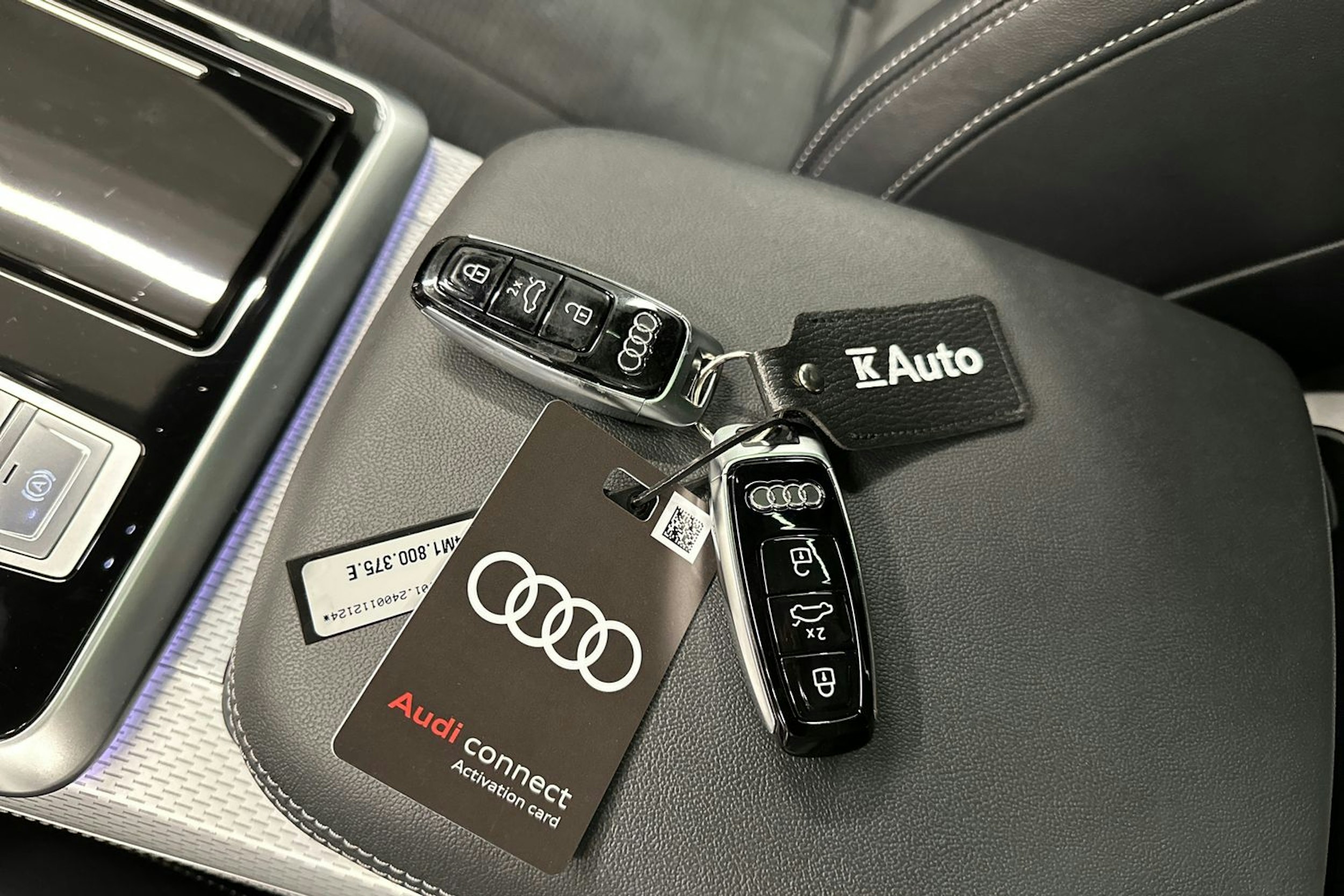 harmaa Audi Q7 2024 kuva 41.
