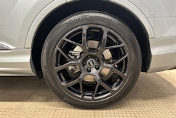 hopea Audi Q7 2024 kuva 12.