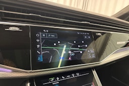 hopea Audi Q7 2024 kuva 21.