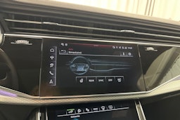 hopea Audi Q7 2024 kuva 27.