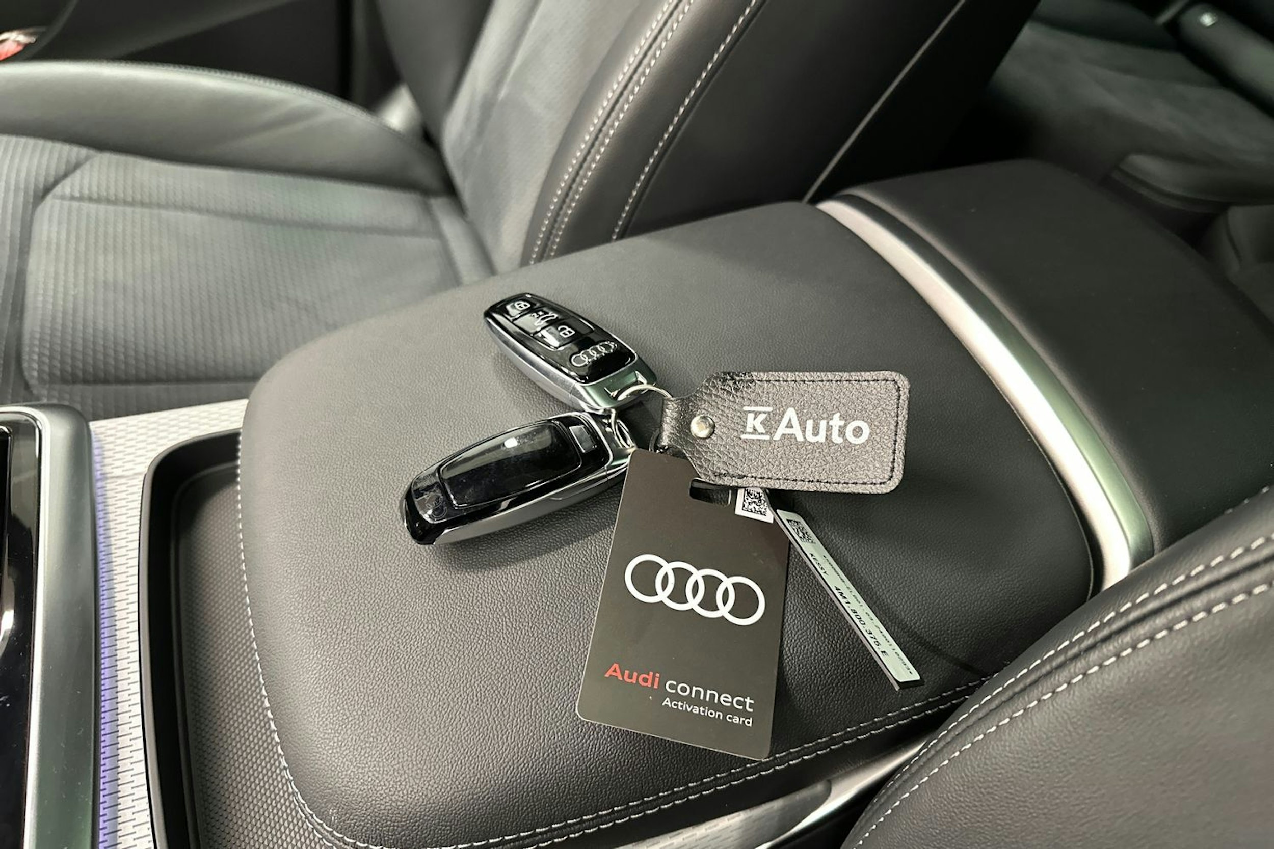 hopea Audi Q7 2024 kuva 41.