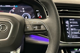 harmaa Audi Q7 2024 kuva 10.