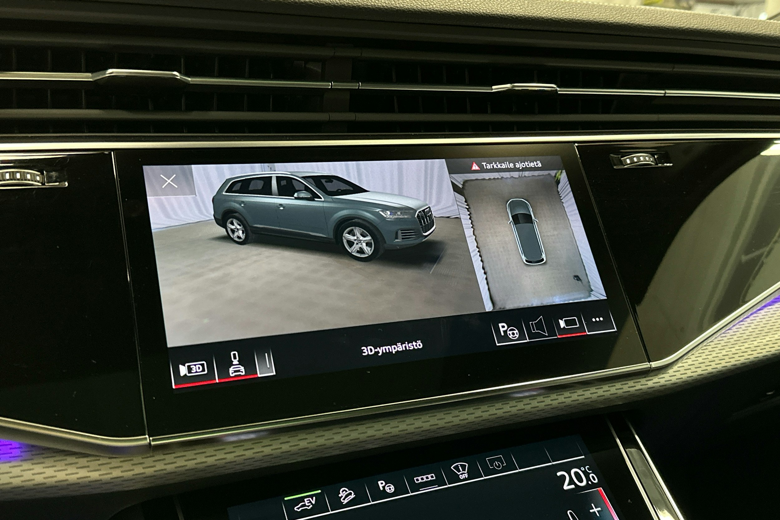 harmaa Audi Q7 2024 kuva 15.