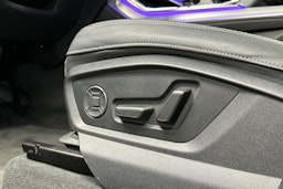harmaa Audi Q7 2024 kuva 25.