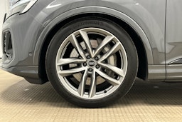 harmaa Audi Q7 2024 kuva 34.