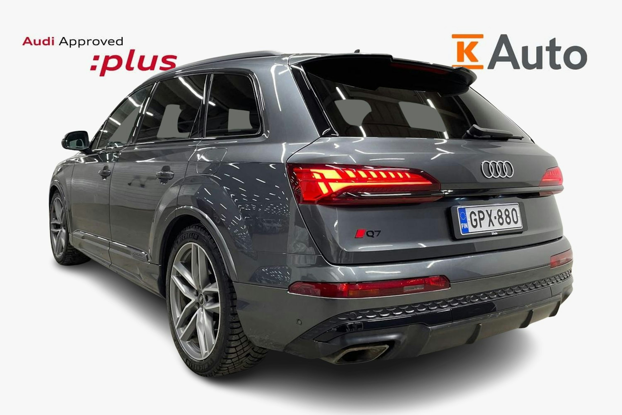 Harmaa Audi Q7 2024 kuva 2.