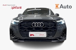 Harmaa Audi Q7 2024 kuva 5.