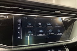 Harmaa Audi Q7 2024 kuva 16.