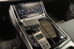 Harmaa Audi Q7 2024 kuva 25.