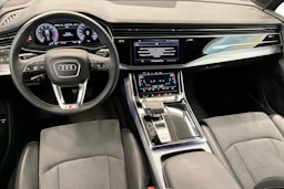 ruskea (beige) Audi Q7 2024 kuva 7.