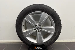 ruskea (beige) Audi Q7 2024 kuva 10.