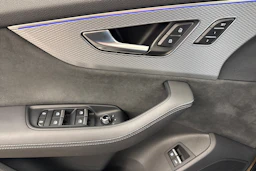 ruskea (beige) Audi Q7 2024 kuva 15.