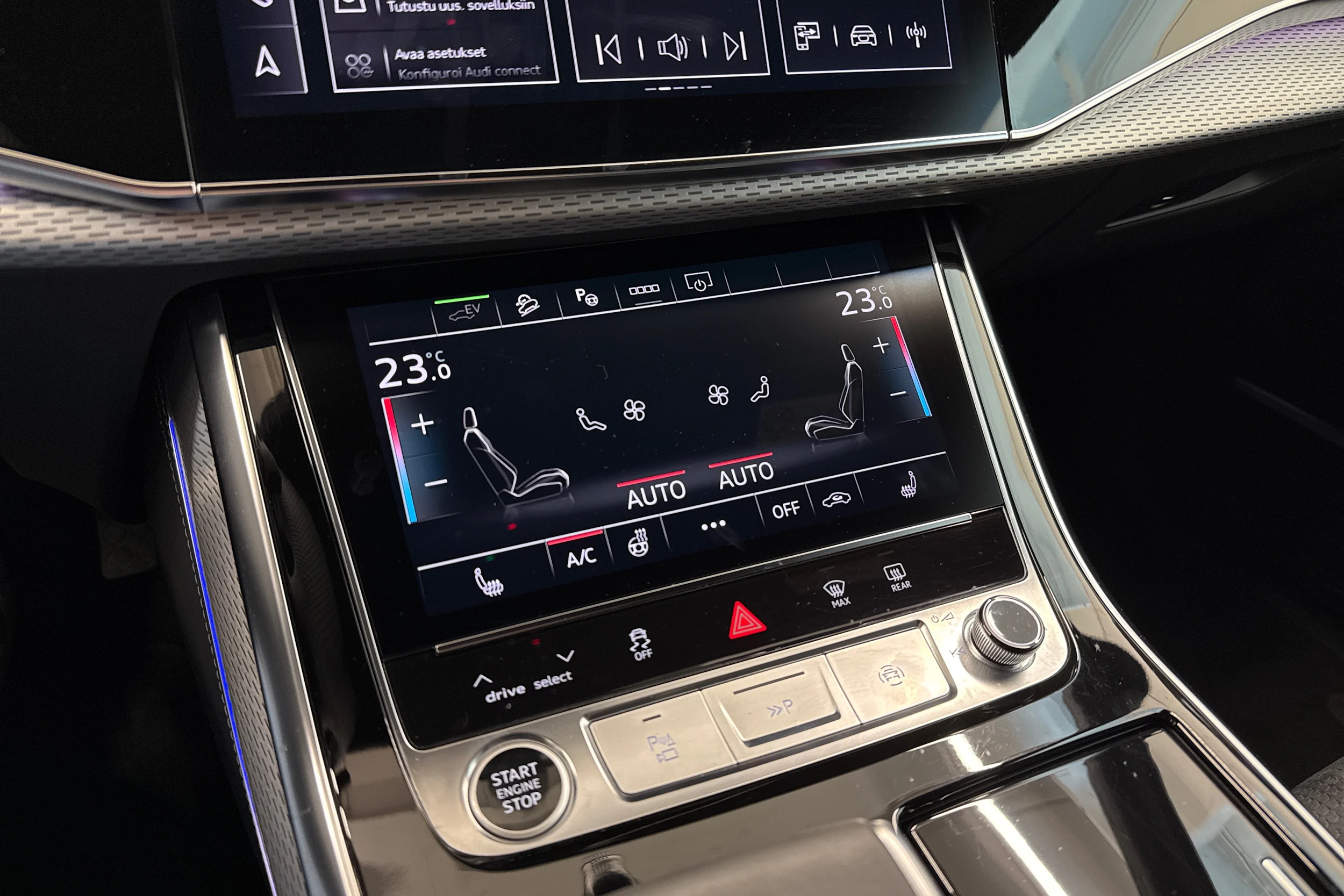 ruskea (beige) Audi Q7 2024 kuva 17.