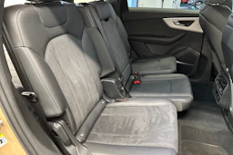 ruskea (beige) Audi Q7 2024 kuva 27.
