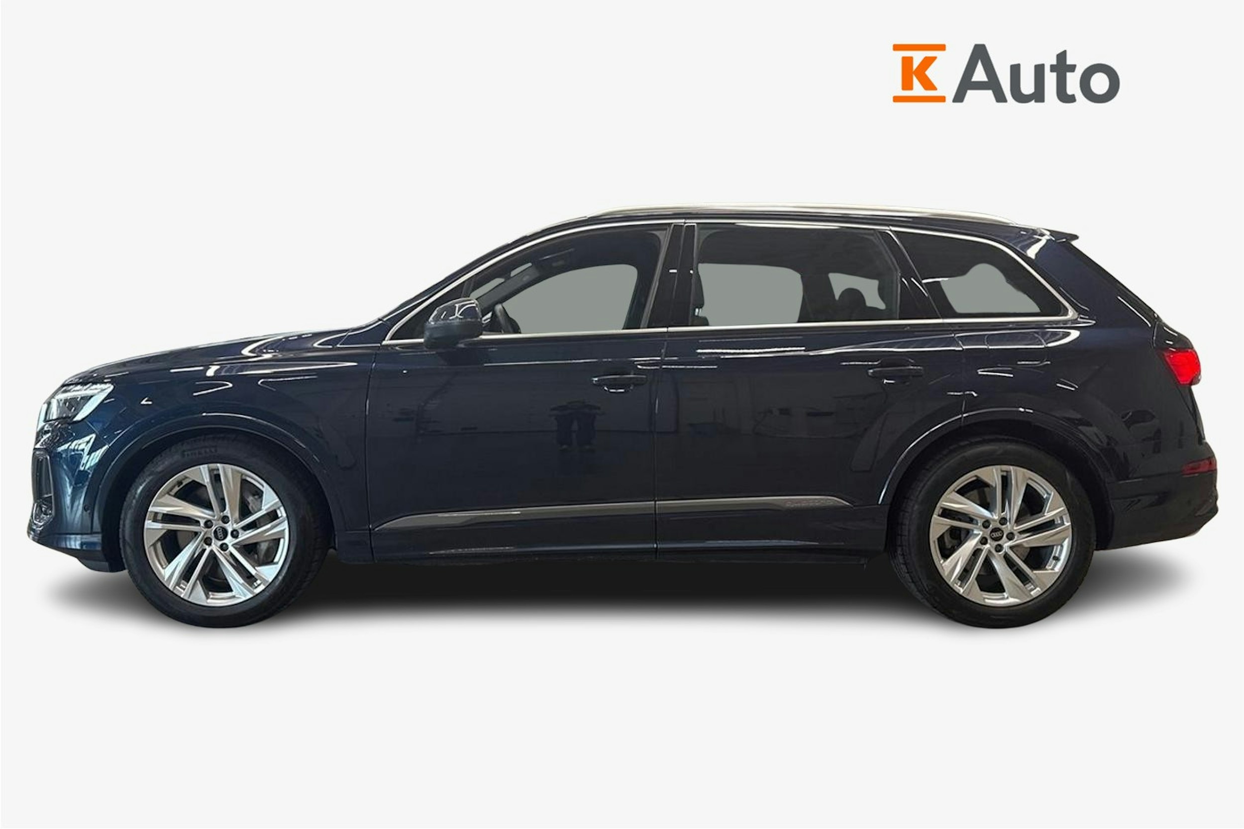 met. sininen Audi Q7 2024 kuva 6.