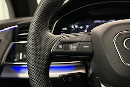 sininen Audi Q7 2025 kuva 13.