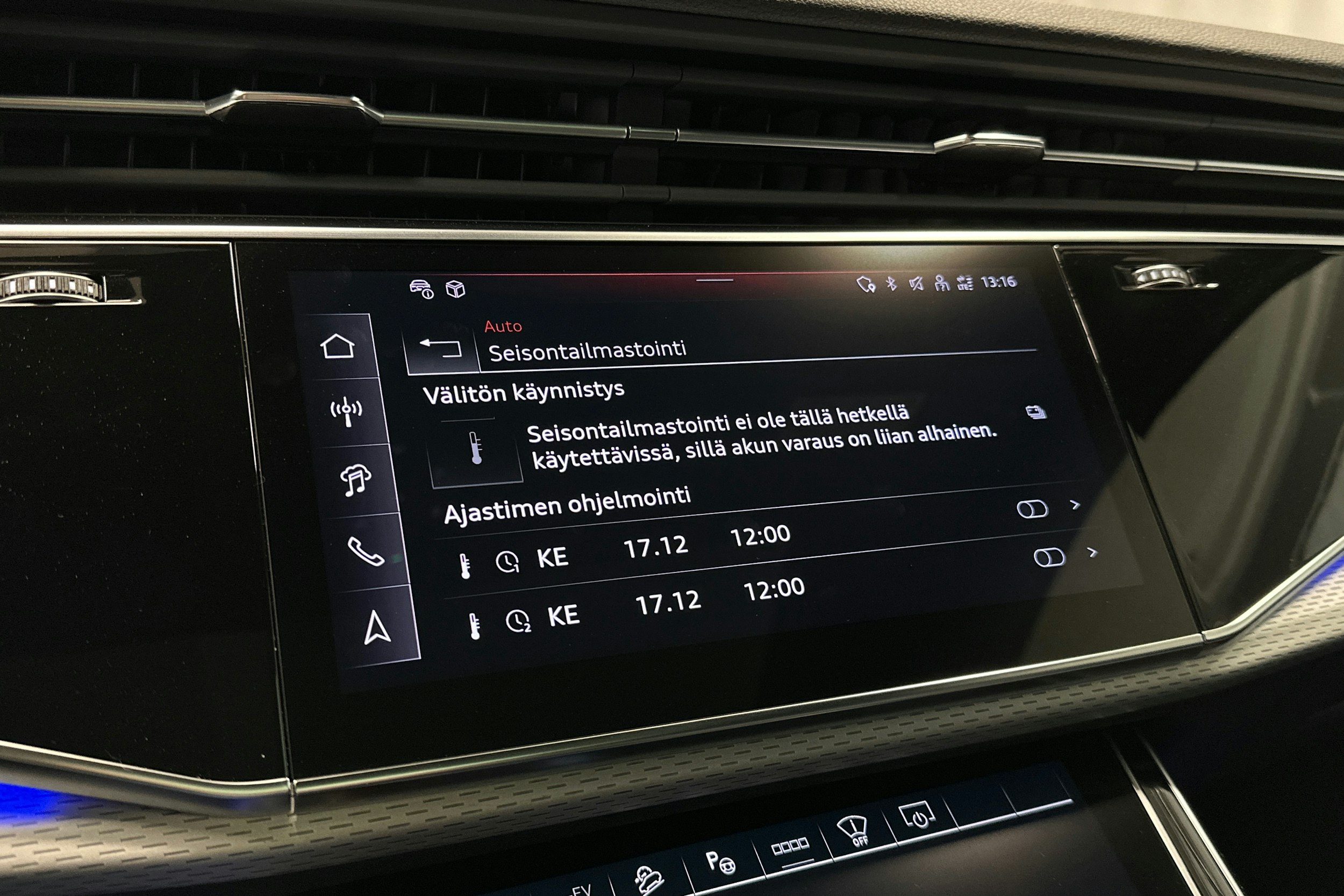 sininen Audi Q7 2025 kuva 20.