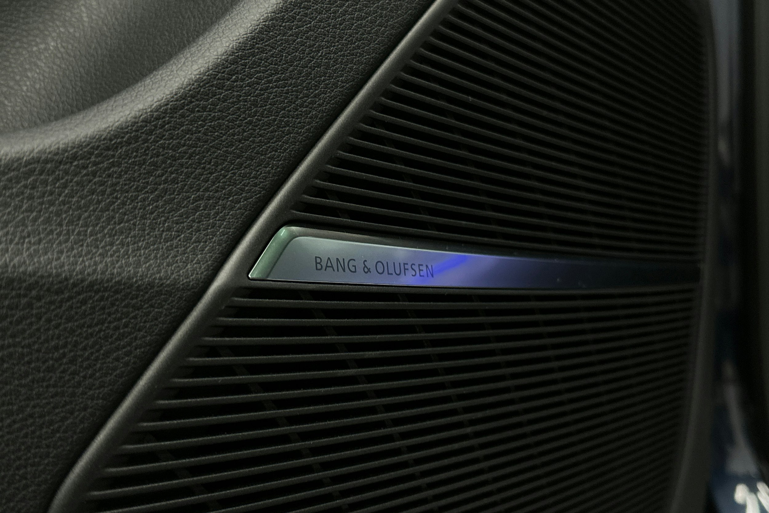 sininen Audi Q7 2025 kuva 25.