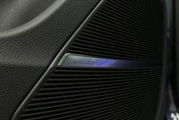 sininen Audi Q7 2025 kuva 25.