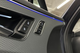 sininen Audi Q7 2025 kuva 28.