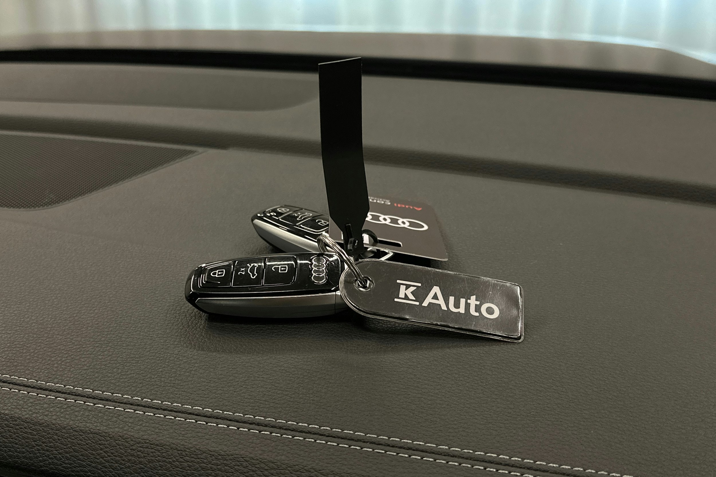 sininen Audi Q7 2025 kuva 34.